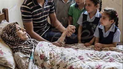 أصبـح أخـي وأنا أوصيـاء علـى أشقائـنا الثلاثـة بعـد وفـاة والـدتنا وبعـد 5 سنـوات تـم تعديـله بقلـم منـي السـيد