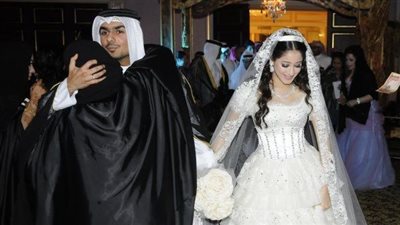 رجل يعود إلى زوجته بسبب منشور على الفيس بوك.. لن تصدق ماذا كتبت