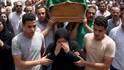 بعد لما ابوهم ماټ والدكتور قال انه ماټ طبيعي الكفن كشف السر