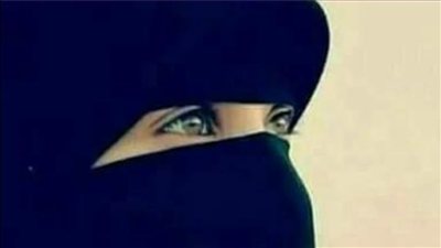 معلمة في أحد المدارس جميلة وخلوقة سألوها زميلاتها في العمل لماذا لم تتزوجي مع انك تتمتعين بالجمال ؟