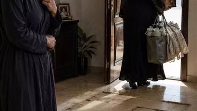 بعد عشر دقايق بس من ما القاضي خلّص إجراءات الخلع
