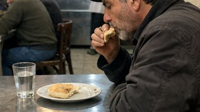 الخبز والملح والزاد