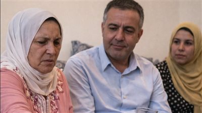 إمرأة تقول بعد أن نظفت بيتي ورتبته