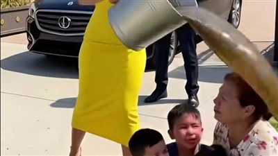 الملياردير اتفاجئ لما شاف مراته الجديدة